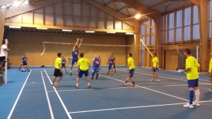 Le tournoi de volley des fêtes a mobilise six équipes dans un  bel esprit sportif et festif